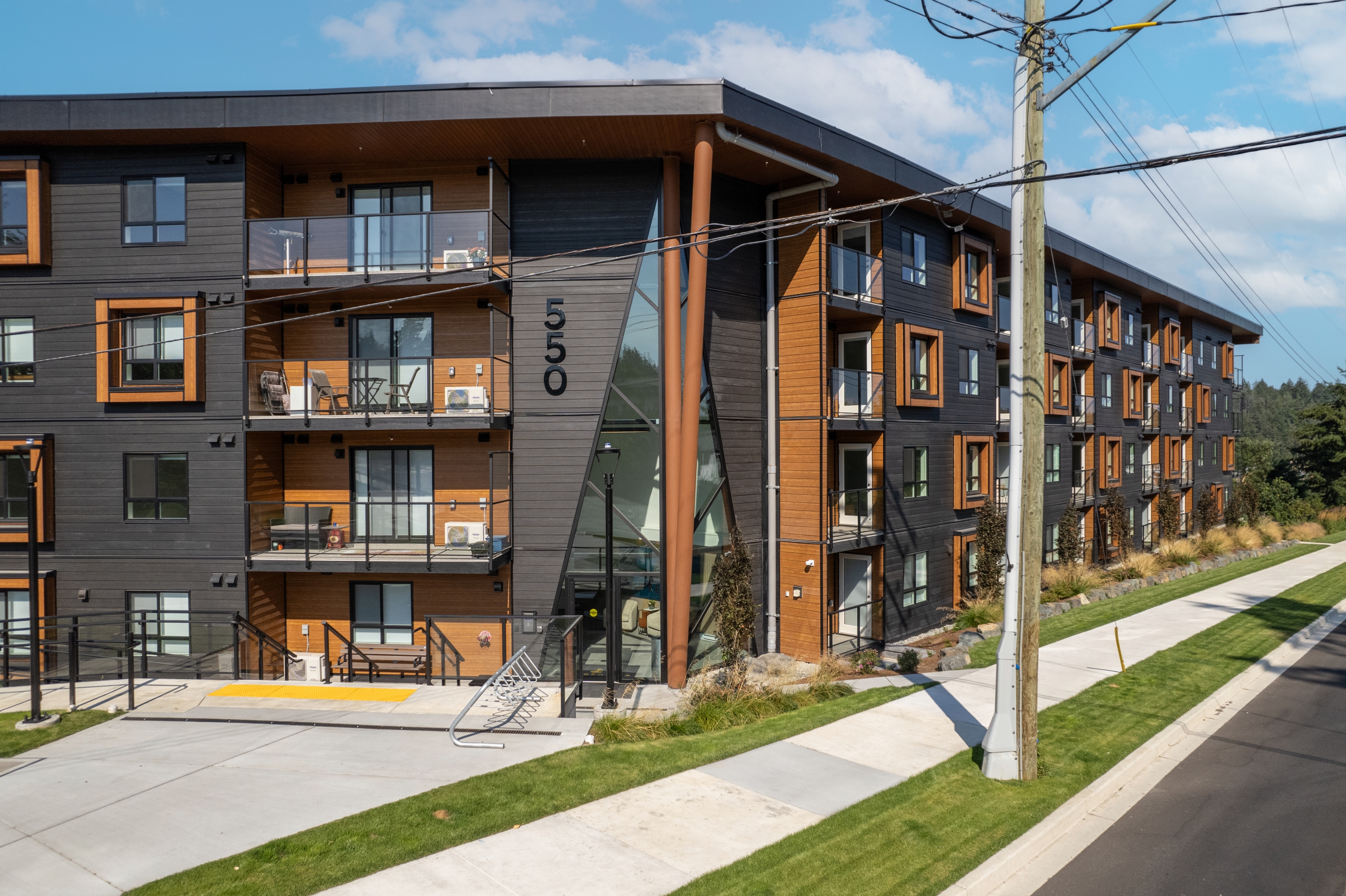 550 Brechin Road - 406